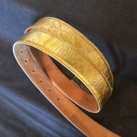 Versace Gold leather belt size 95 - Picture 3 of 9